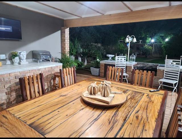 4 BEDROOM HOUSE FOR SALE IN GREENHILLS